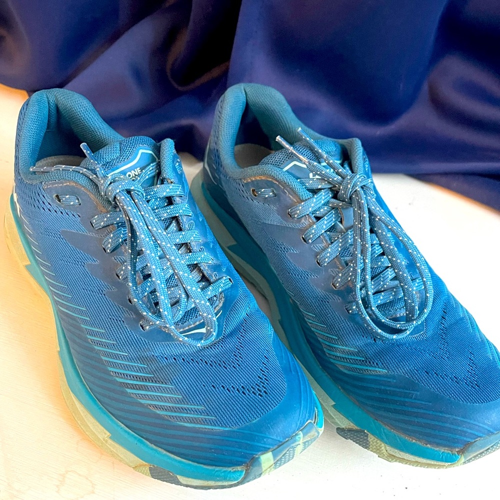 Hoka Torrent 7